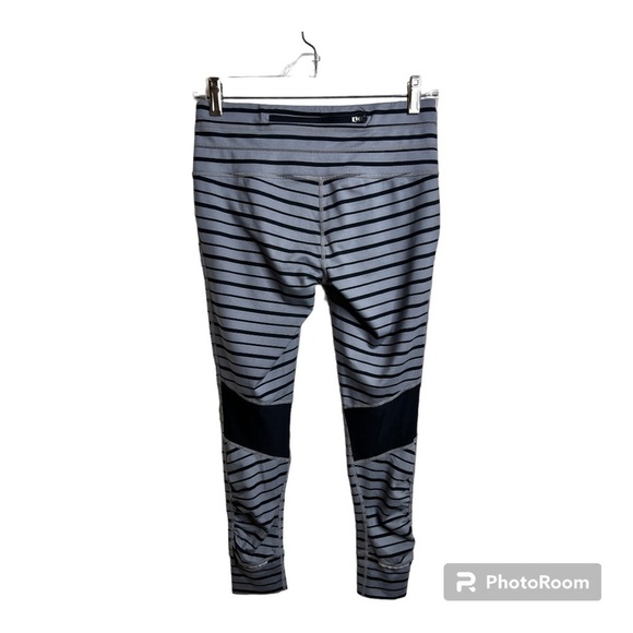 Athleta gray and black leggings size small - Picture 2 of 3